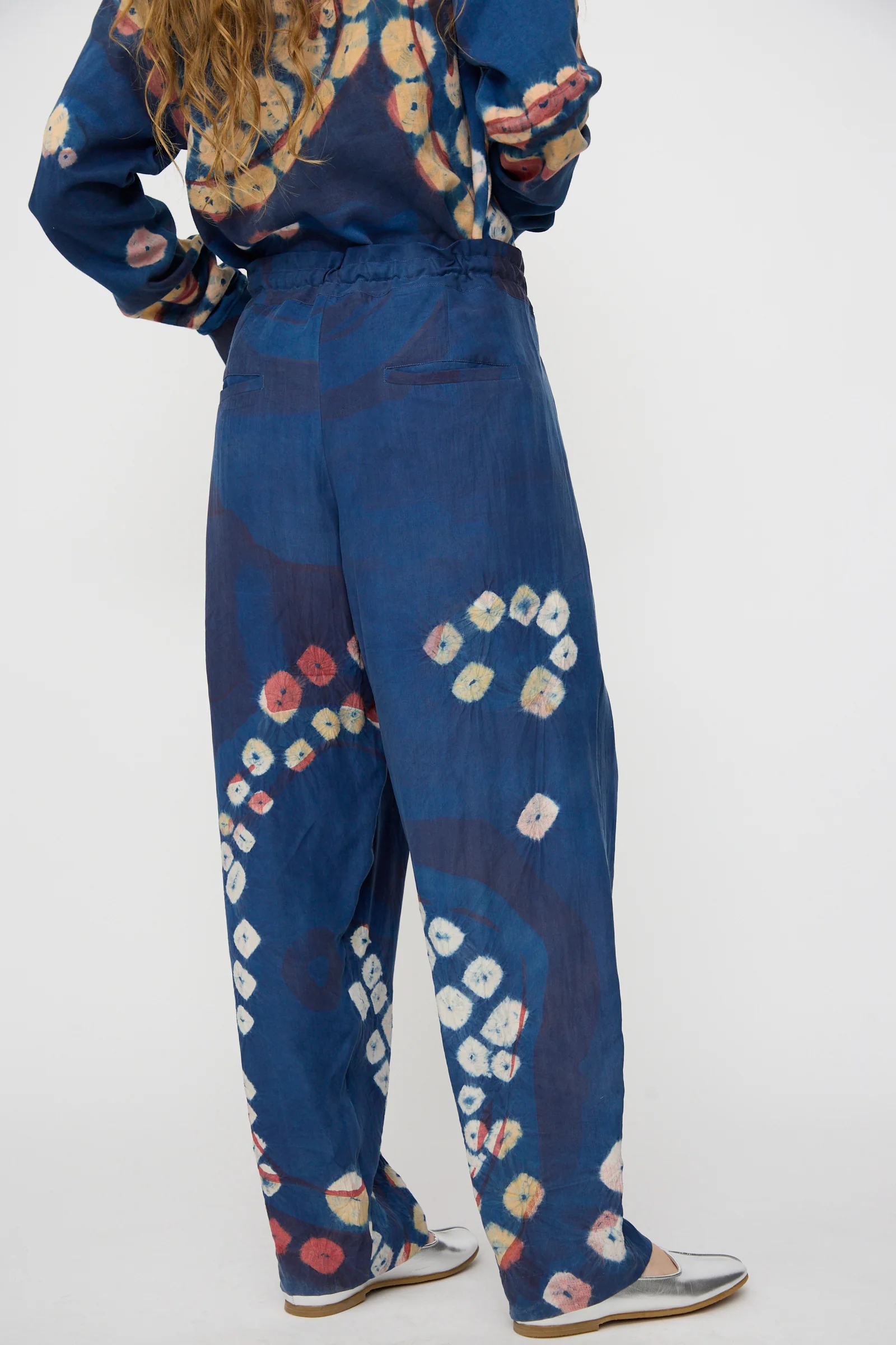 Silk Hose Trouser in Medium Indigo - Image 6