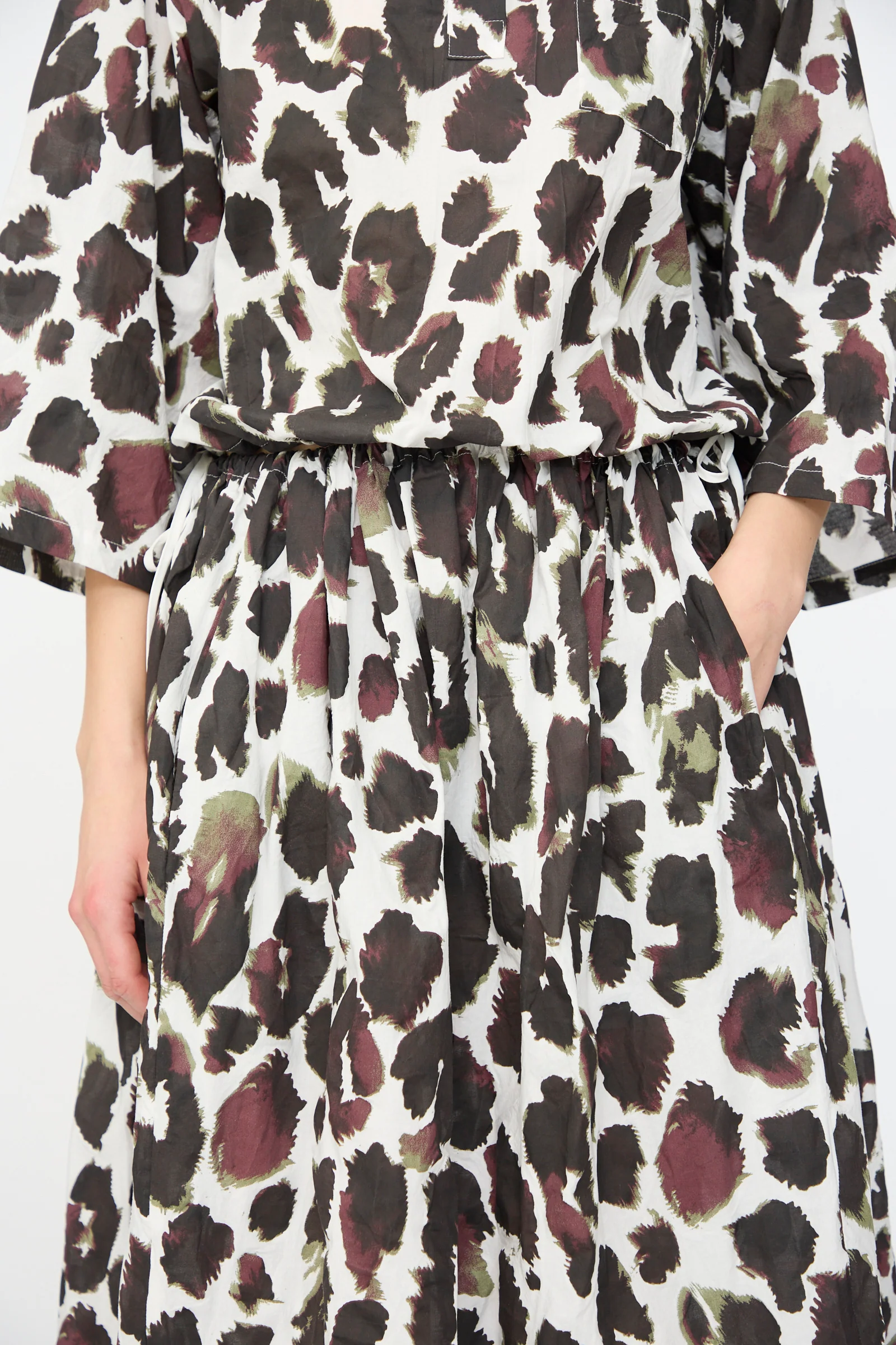 Bloom Skirt in White with Print - Image 4