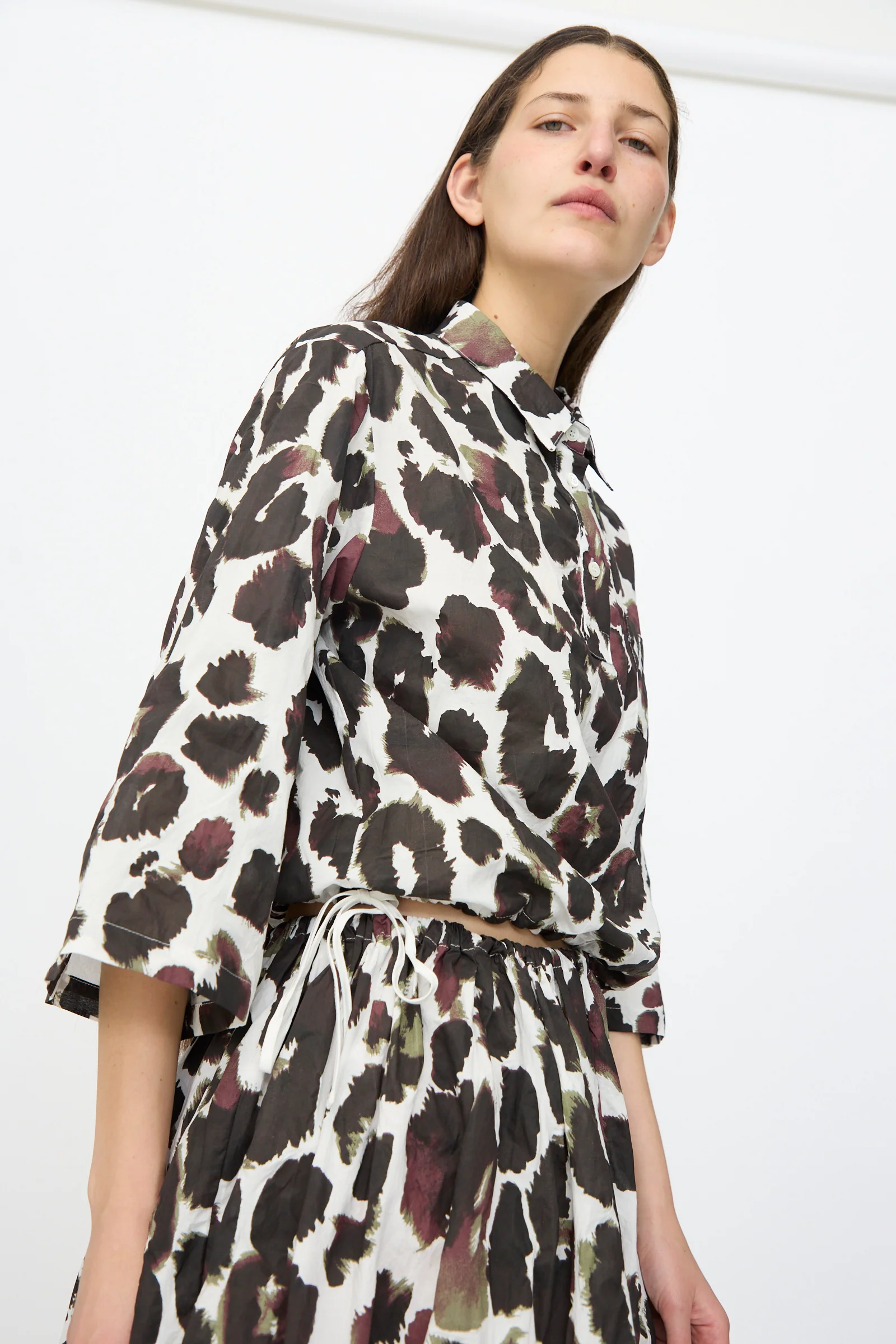 Joyeux Top in White with Print - Image 4