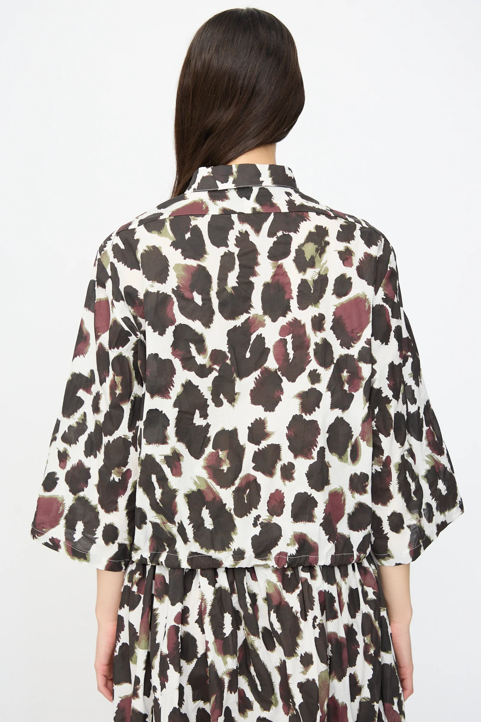 Joyeux Top in White with Print - Image 8