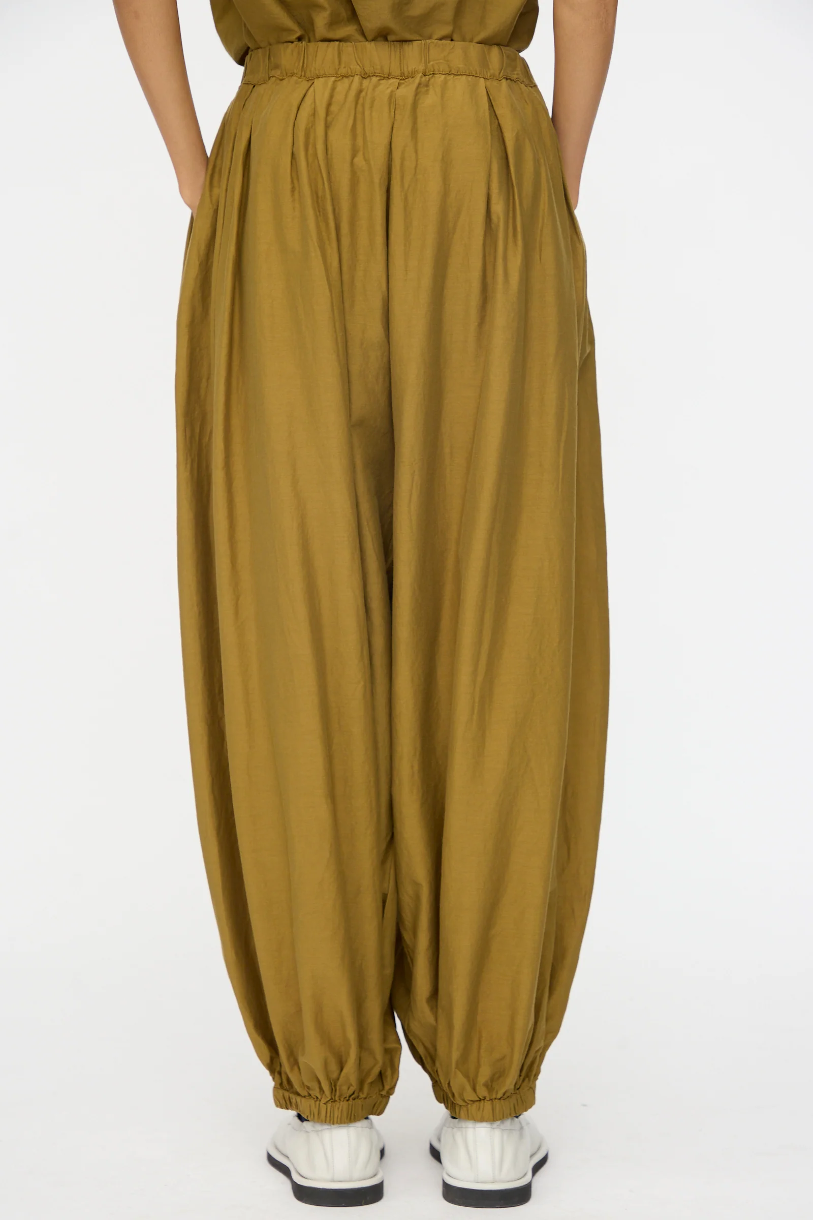 Akari Pants in Dark Olive - Image 8