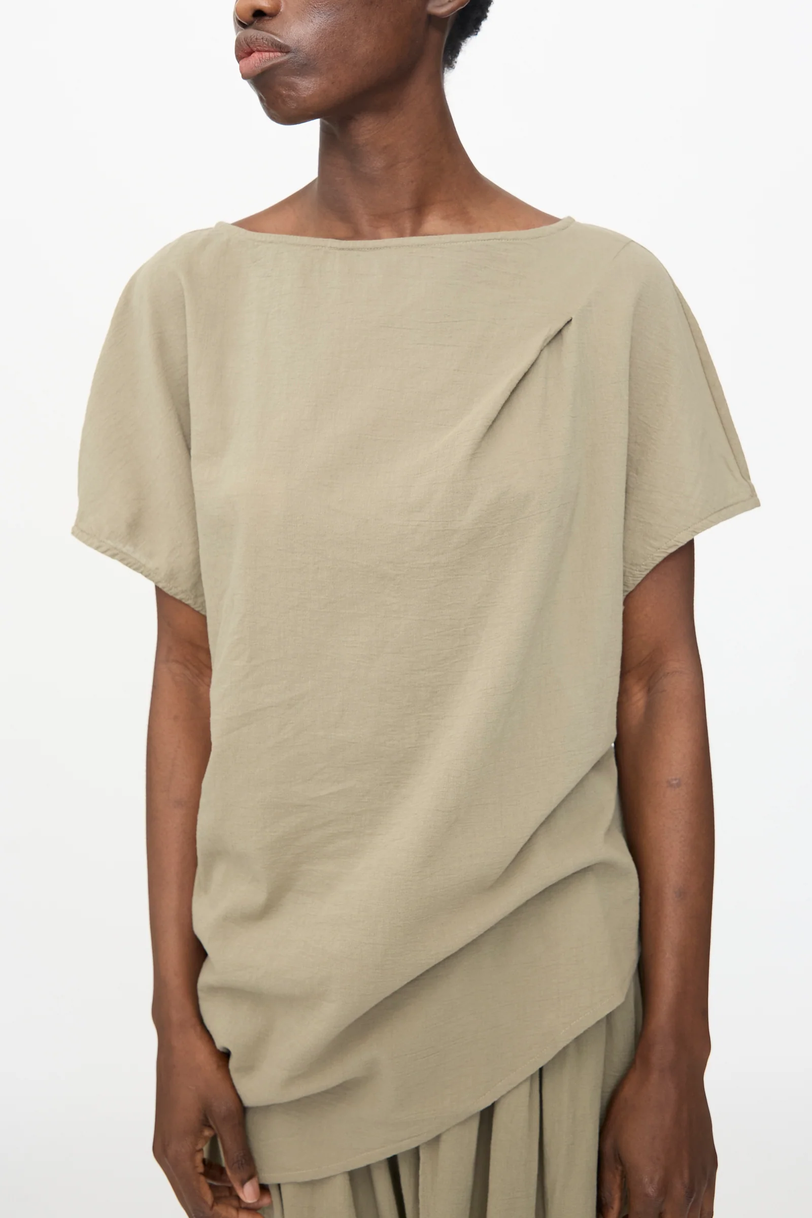 Asymmetric Top in Cement - Image 2