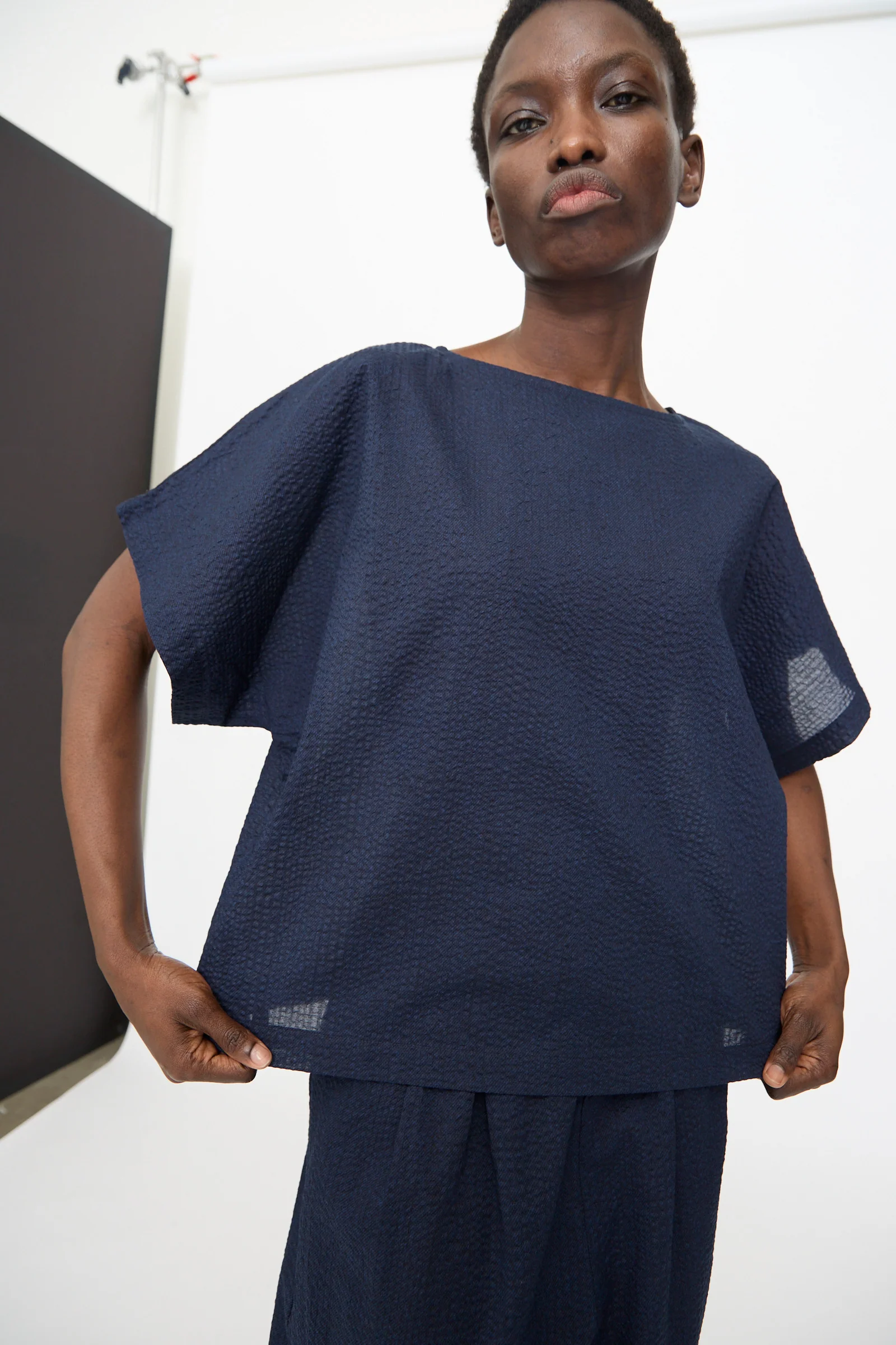 Box Top with Micro Wave Texture in Navy - Image 5