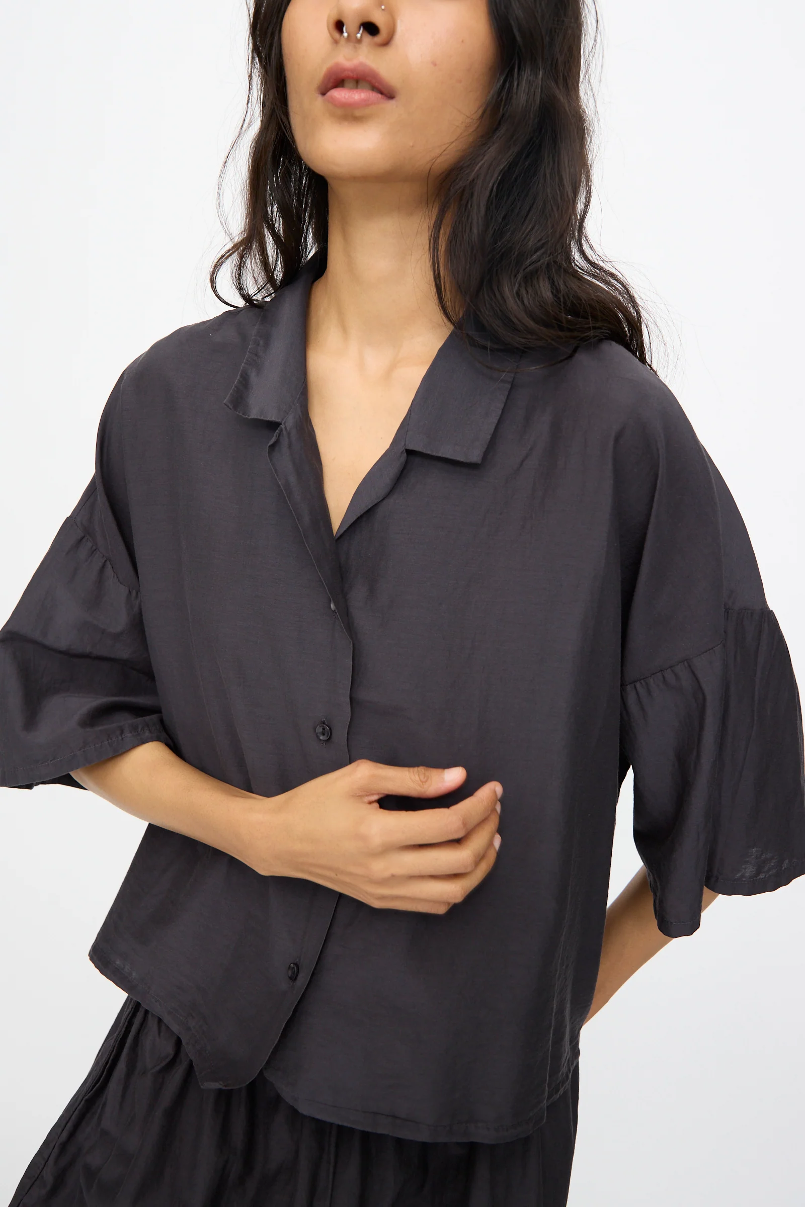 Cropped Shirt in Faded Black - Image 5