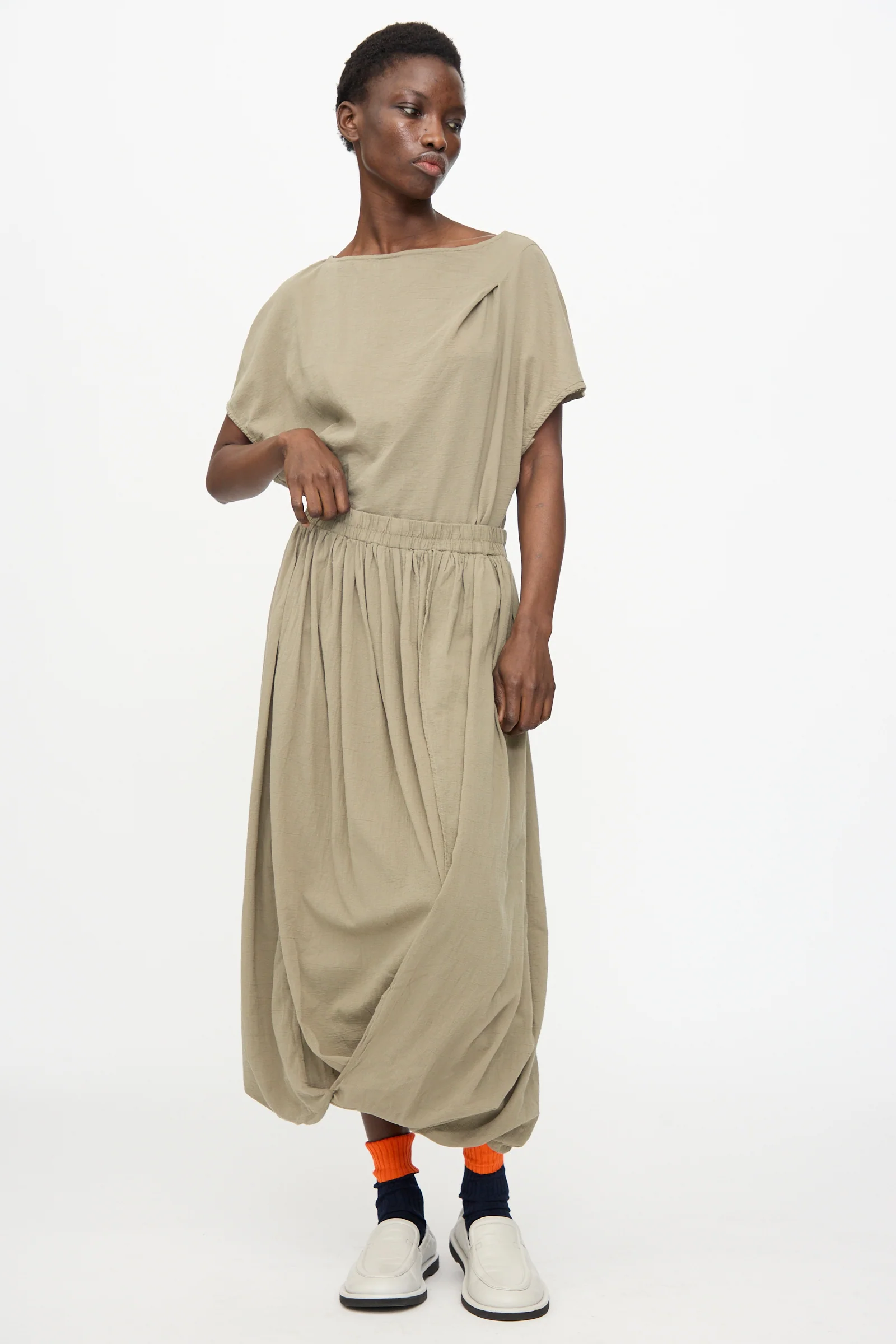 Greek Column Skirt in Cement - Image 7
