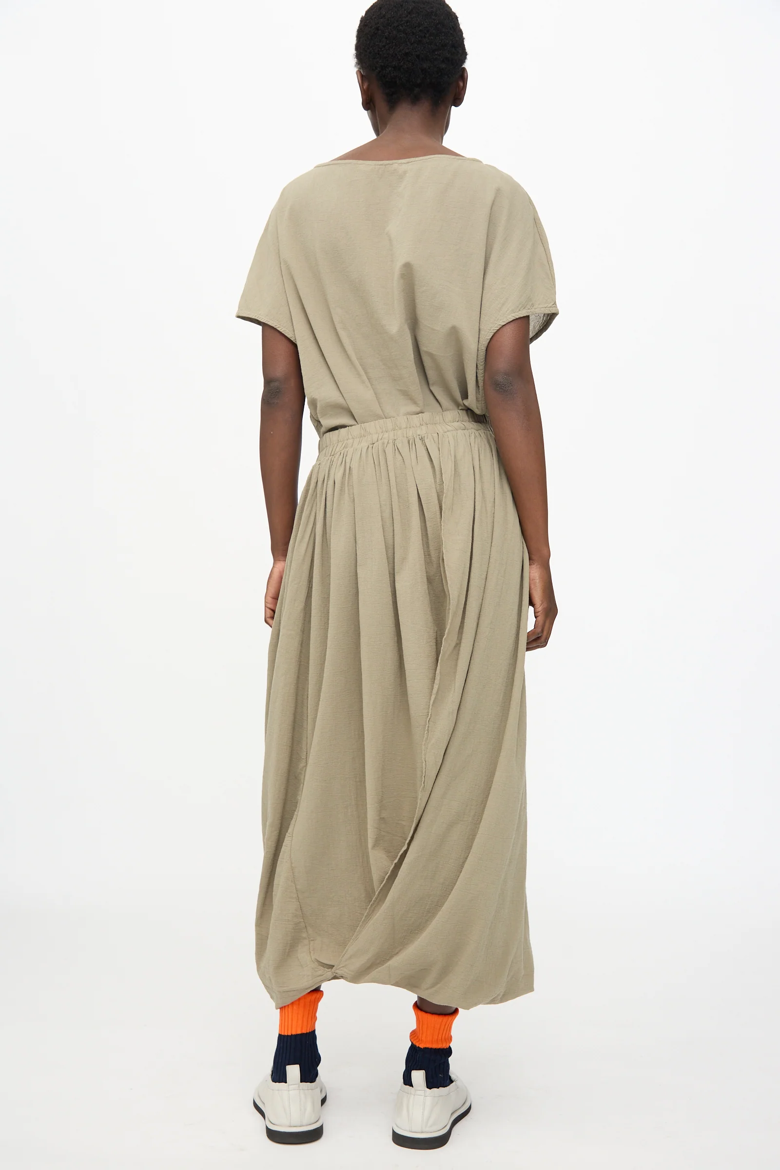 Greek Column Skirt in Cement - Image 8