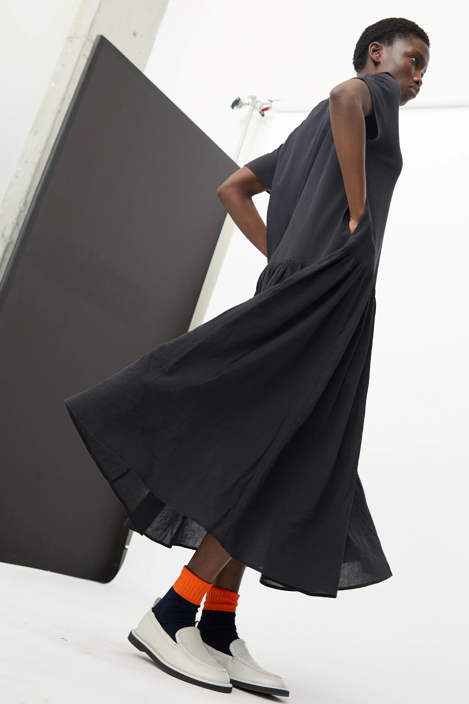 New Easy Dress in Sumi Black - Image 7