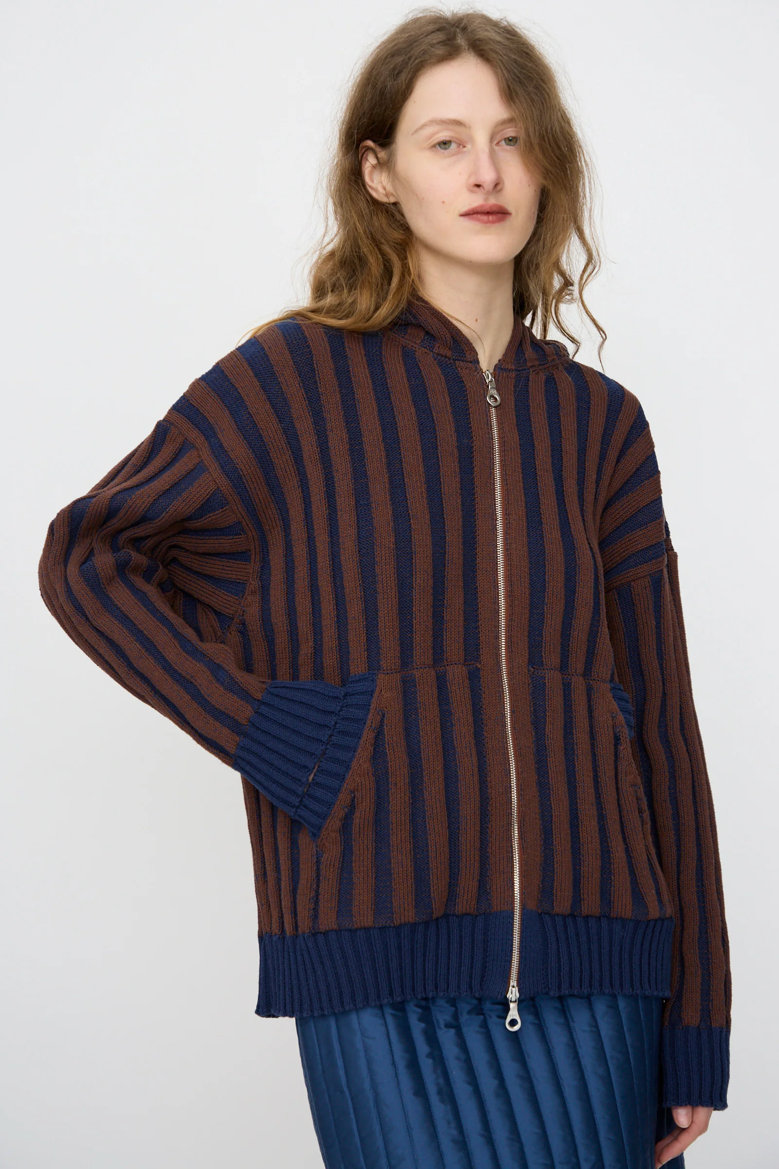 Organic Cotton Zip Up Hoodie in Blu Kid and Choco - Image 4