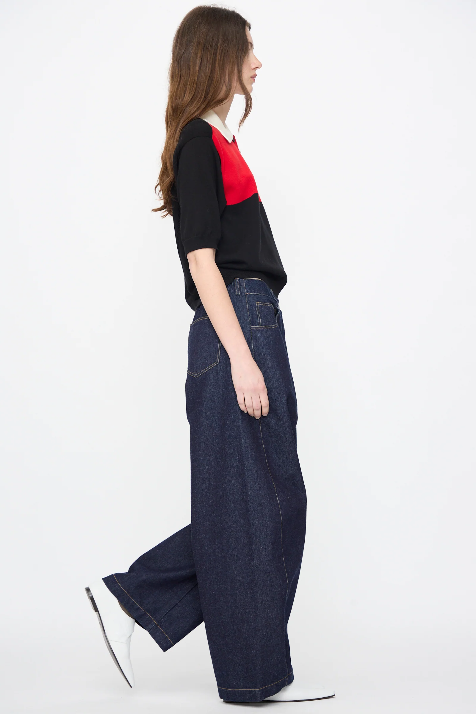 Curved Baggy Jeans in Denim - Image 4