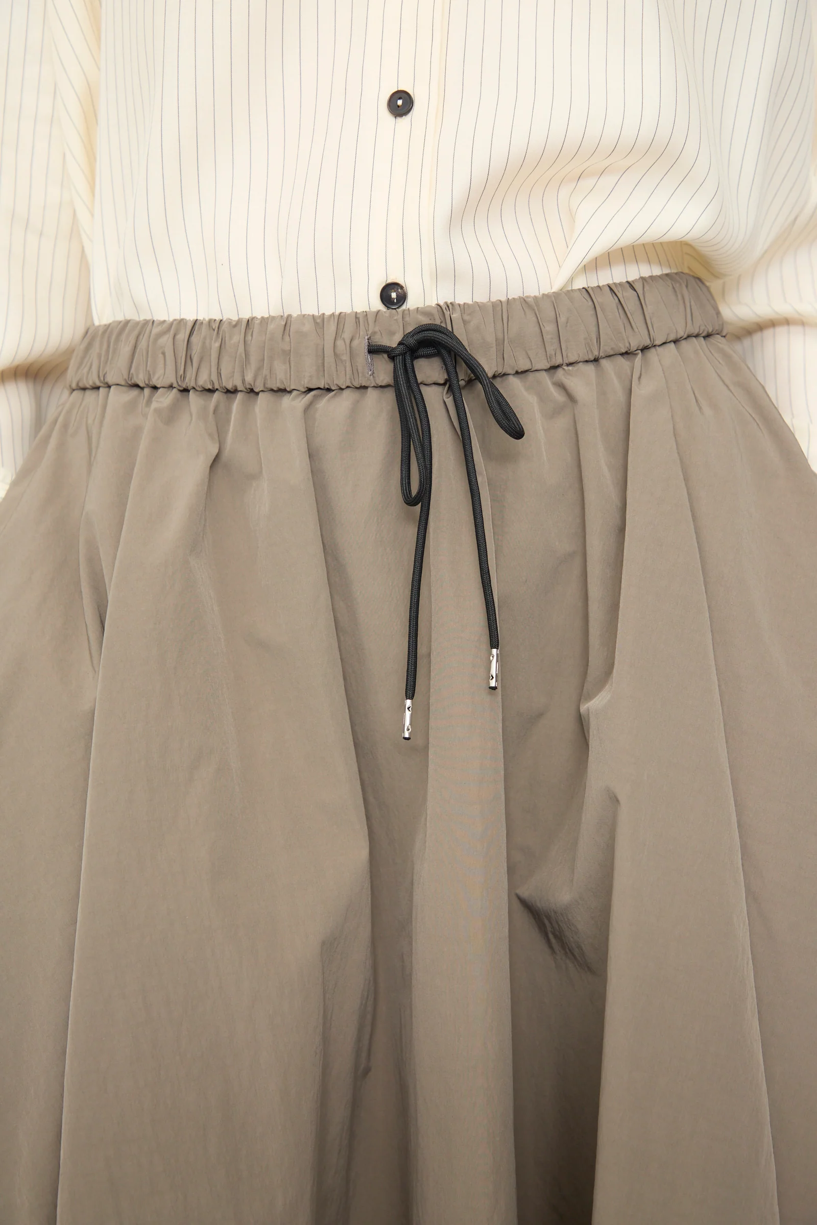 Technical Skirt in Vetiver - Image 3