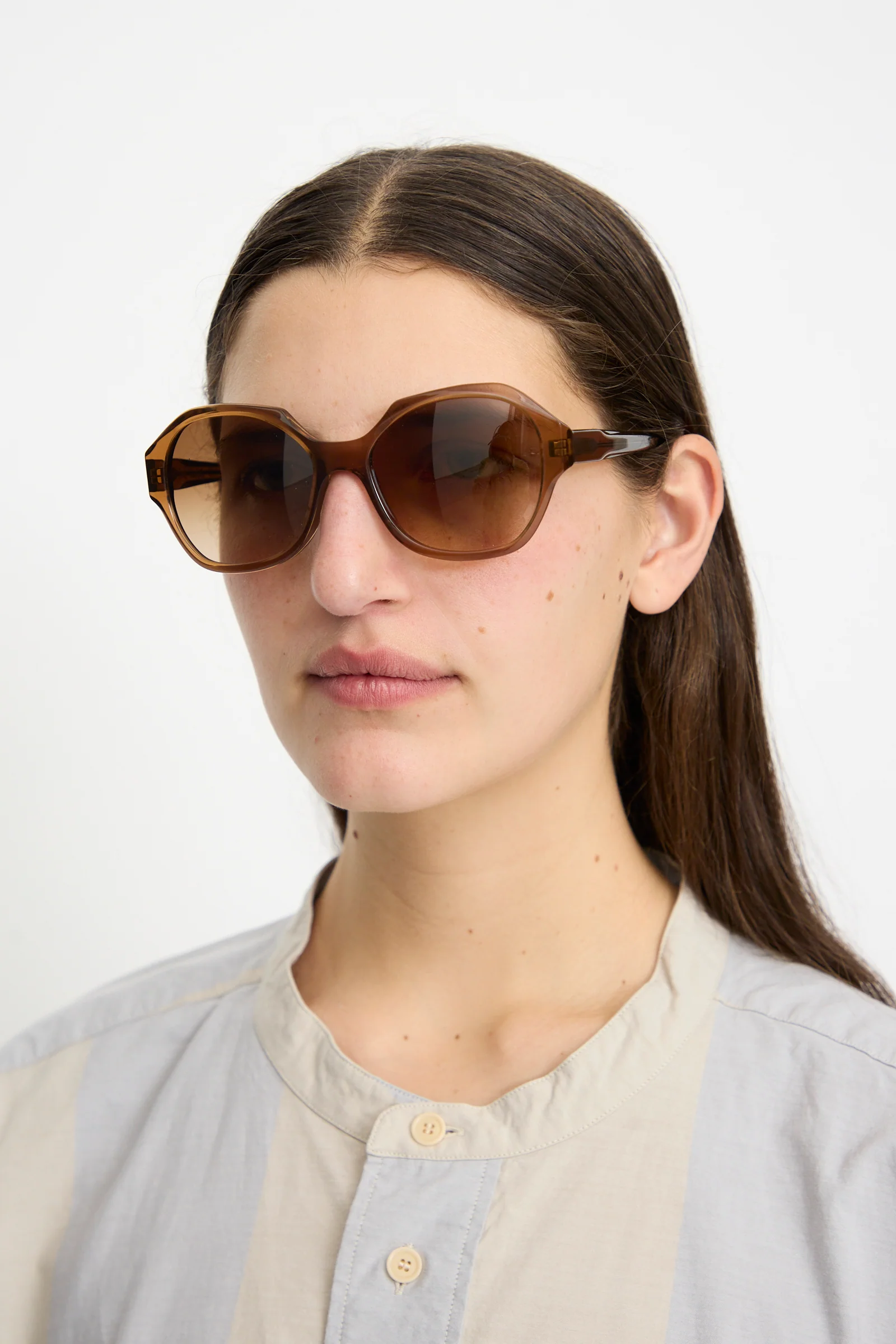001 Sunglasses in TMG - Image 4