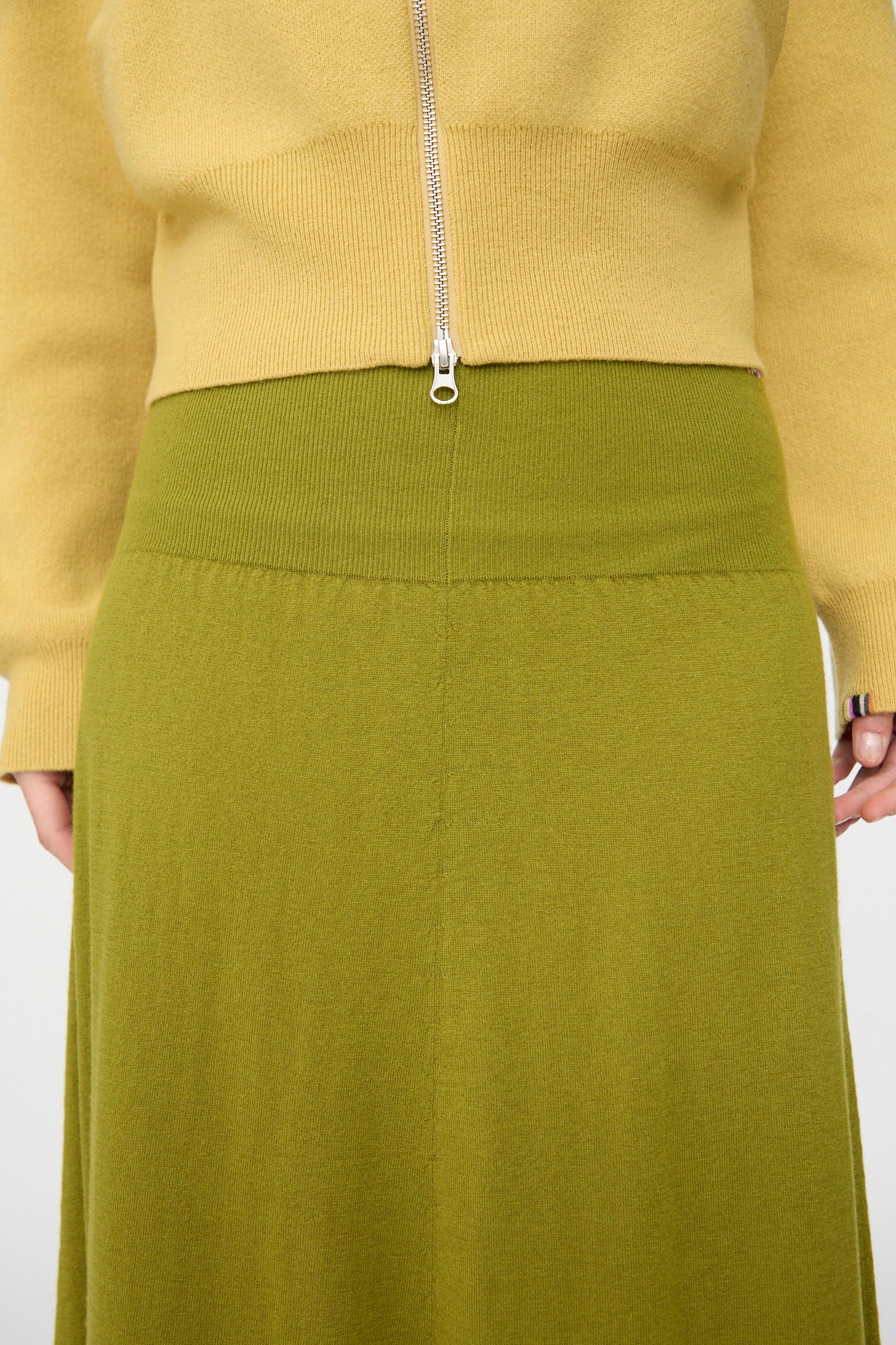 No. 470 Seduce Skirt in Grass - Image 3