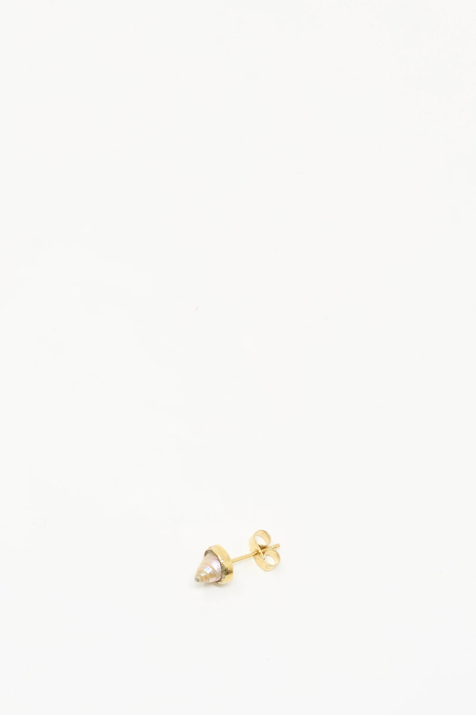 Stud Earring in Shell