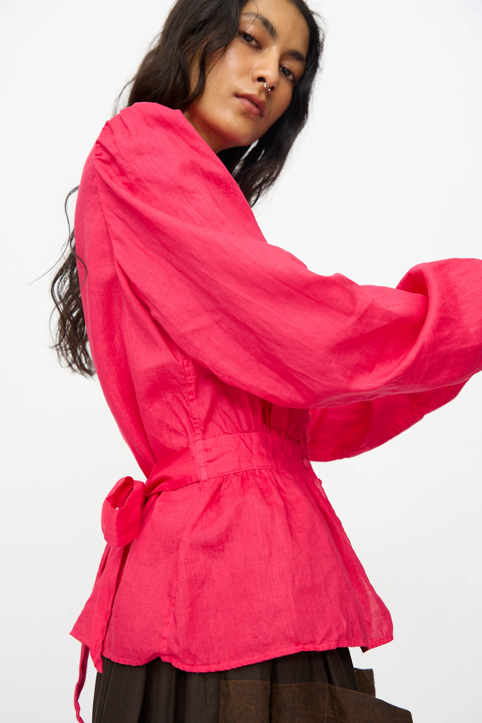 Linen Réplique de Chemise Victorienne in Cherry Red - Image 7