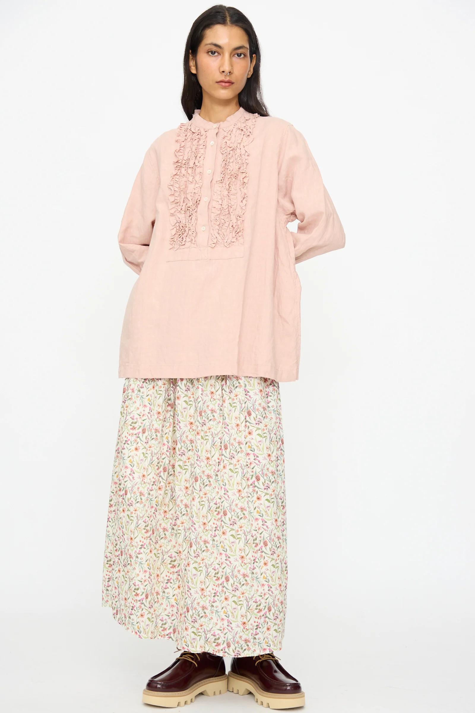 French Linen Shirt in Pink - Image 7