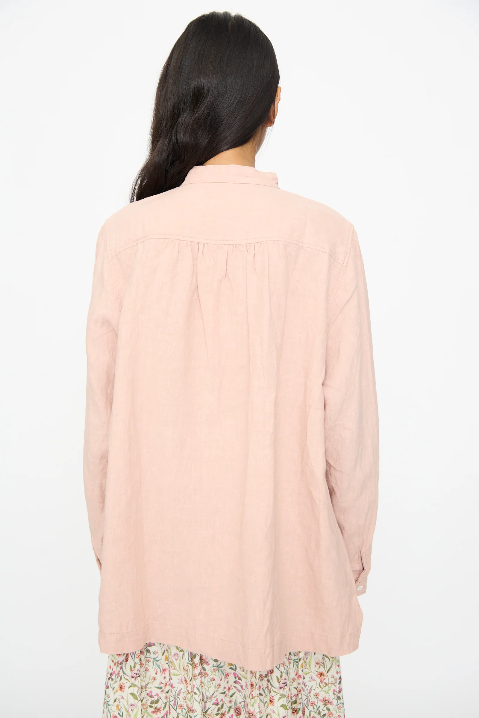 French Linen Shirt in Pink - Image 8