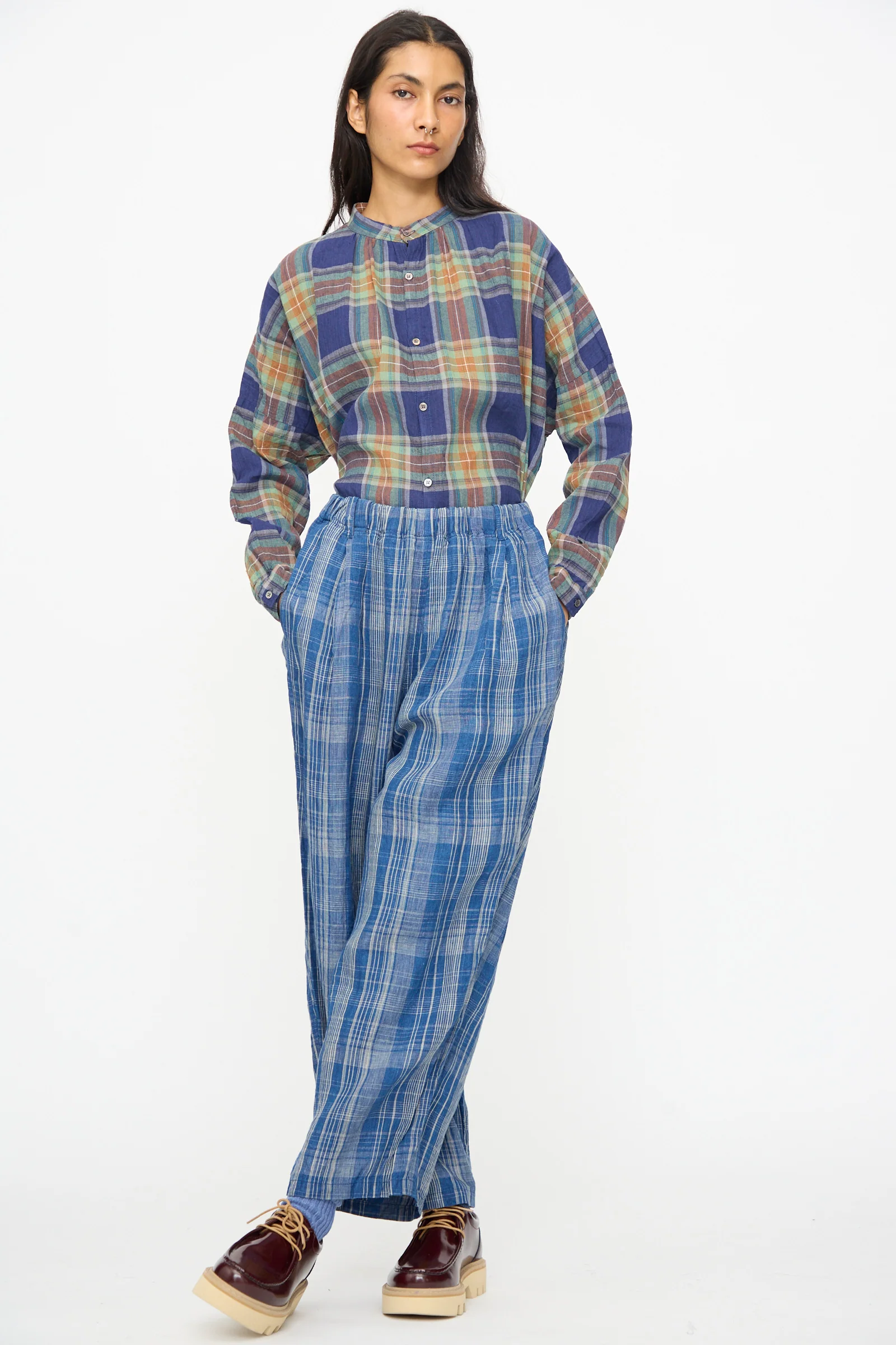 Linen Check Pants in Navy Indigo - Image 7