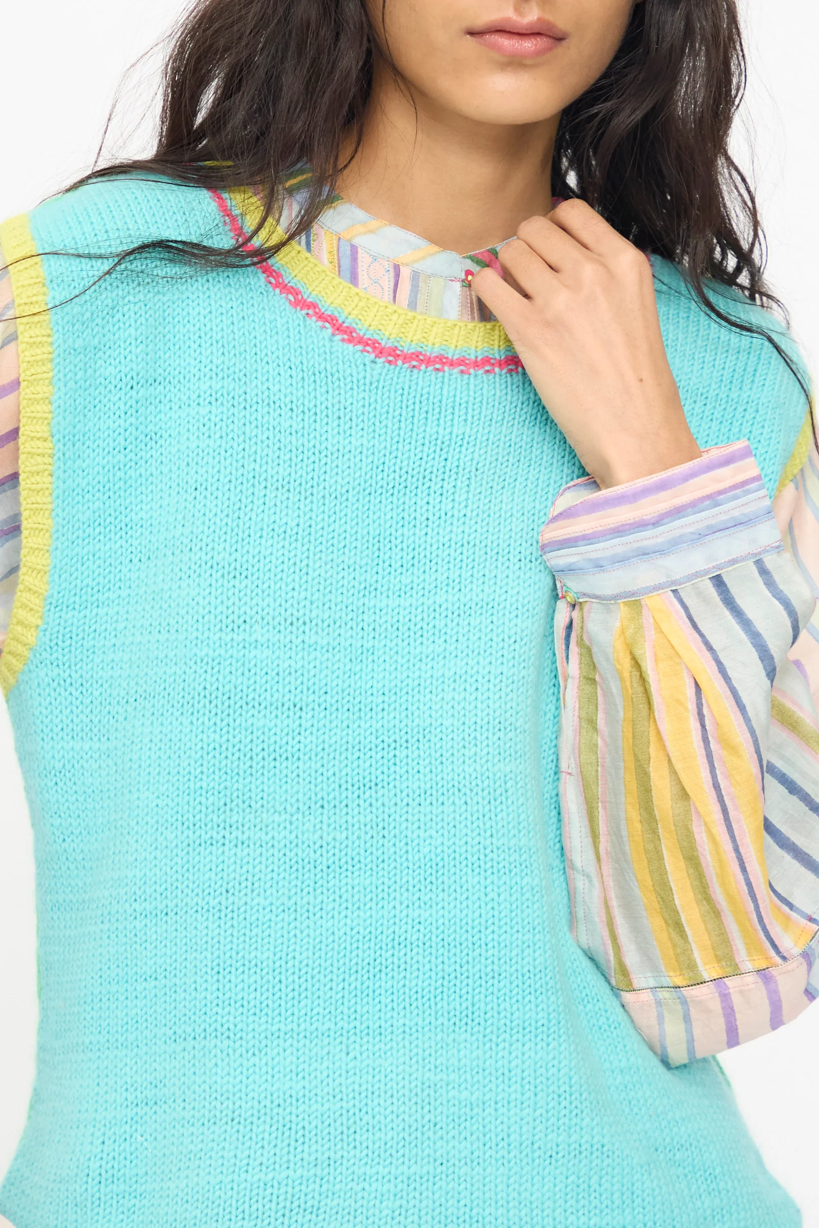 Kulluwool Sweater Vest in Aqua - Image 4