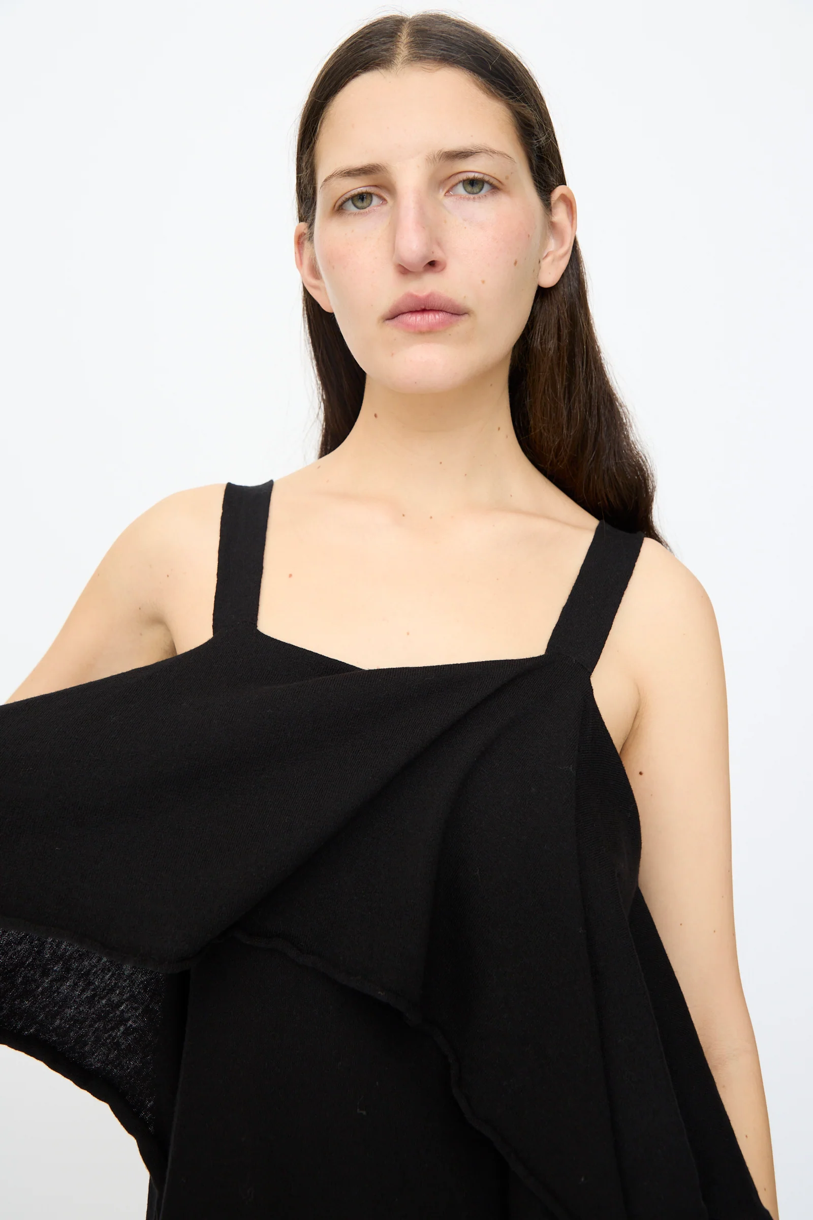 Wave Dress in Black - Image 3
