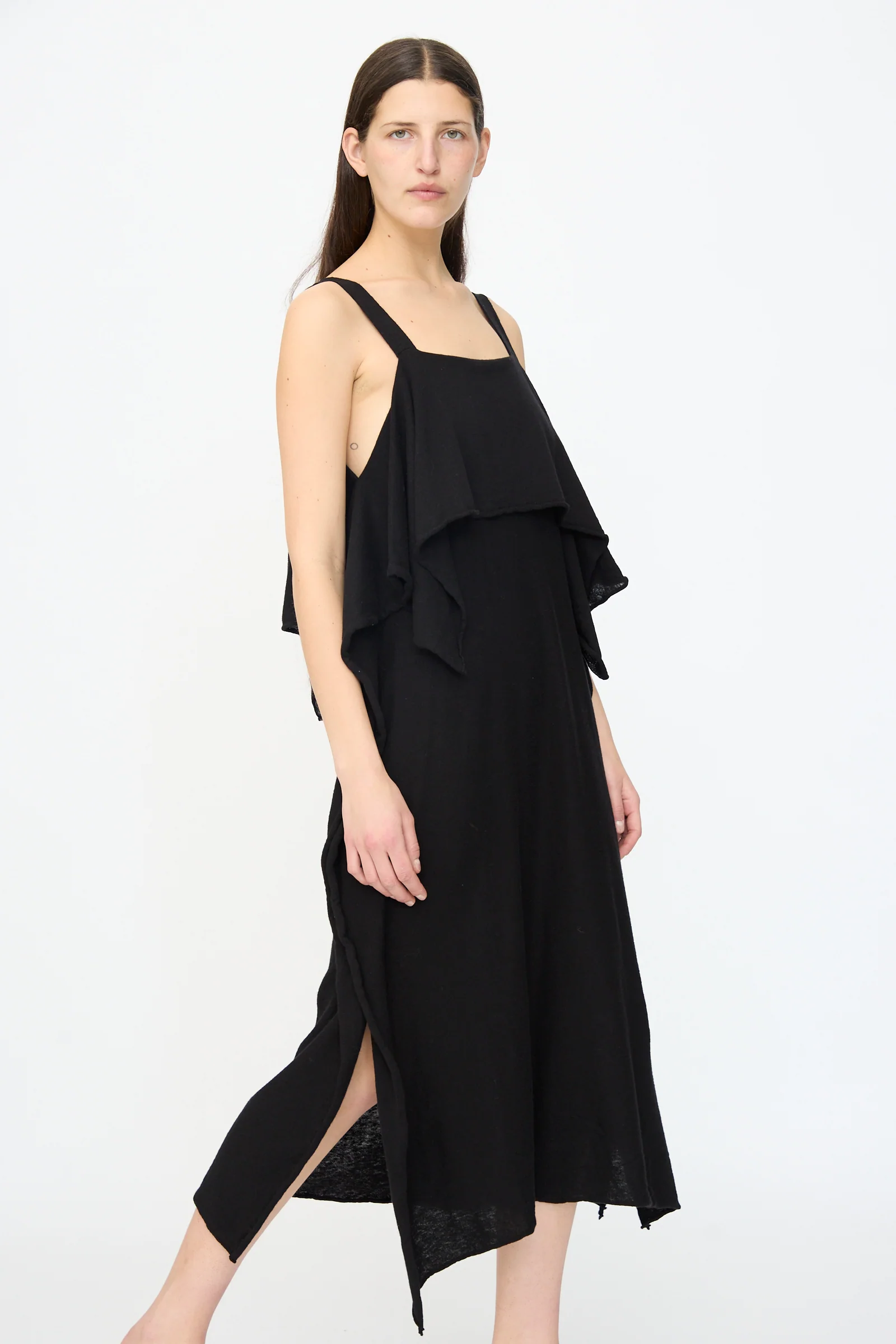 Wave Dress in Black - Image 4
