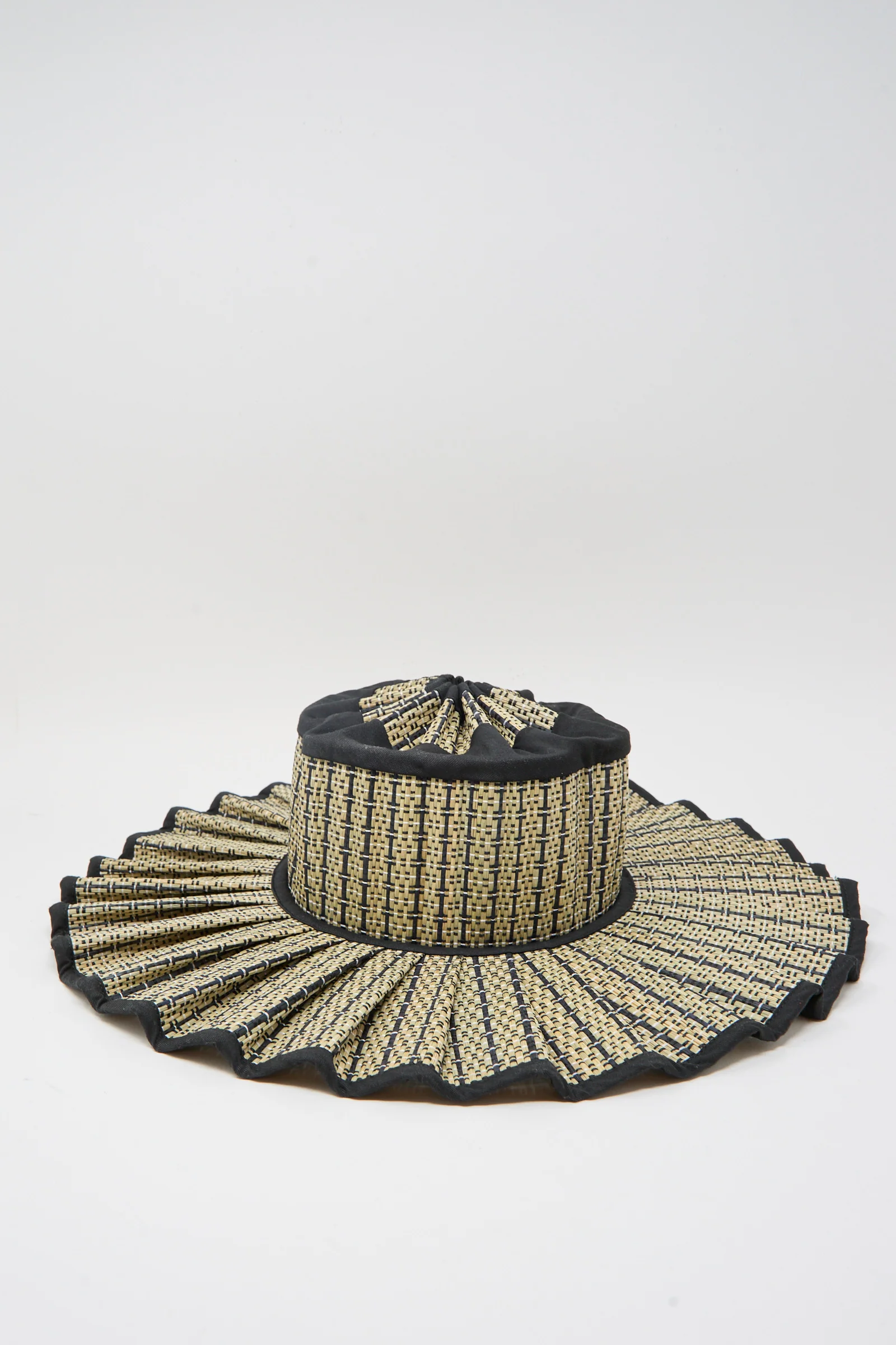 Island Capri Maxi Hat in Lovers Point
