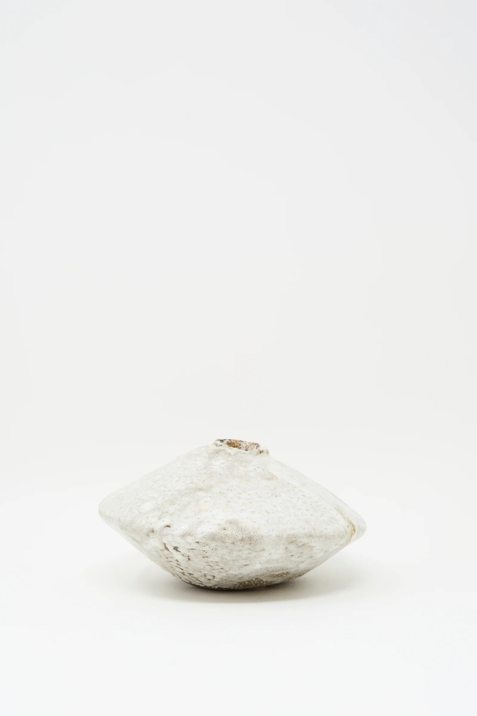 Ikebana Vase in White over Dark Brown - Image 3