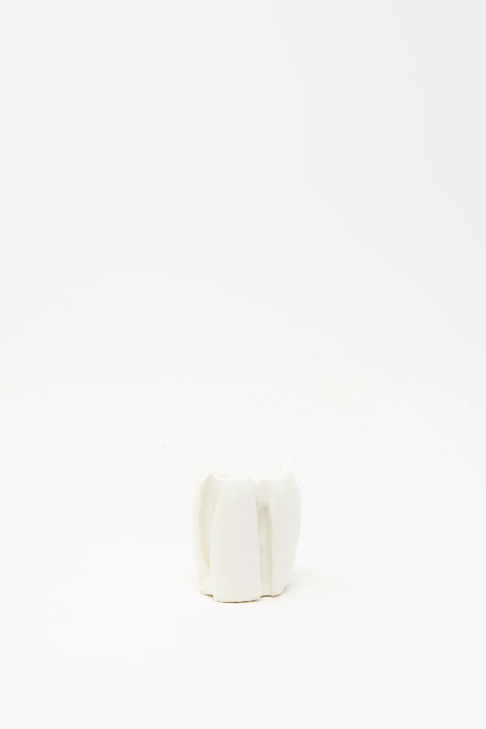 Ribbed Candleholder in White - Image 3