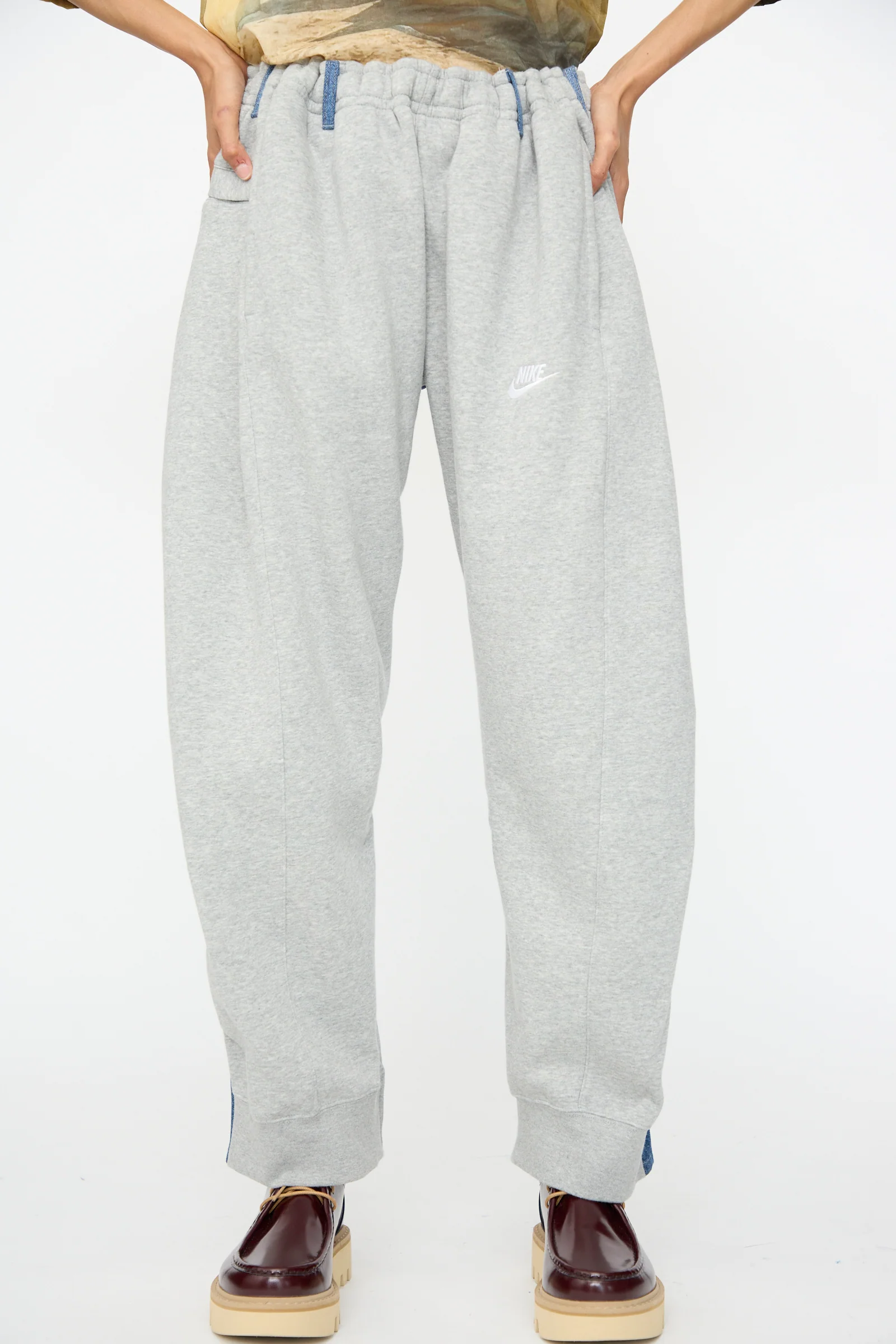 No. 61 Overjoggingjeans in Lightgrey and Denimblue - Image 2