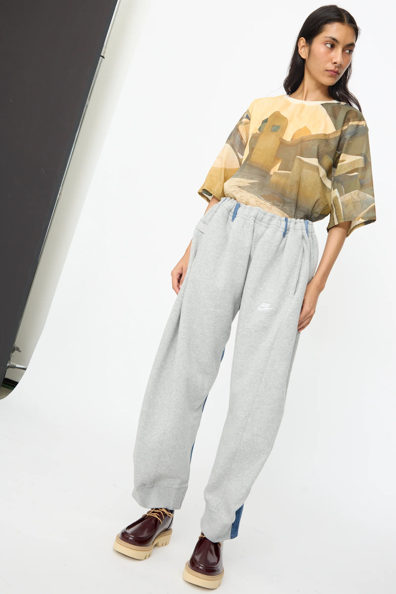 No. 61 Overjoggingjeans in Lightgrey and Denimblue - Image 4