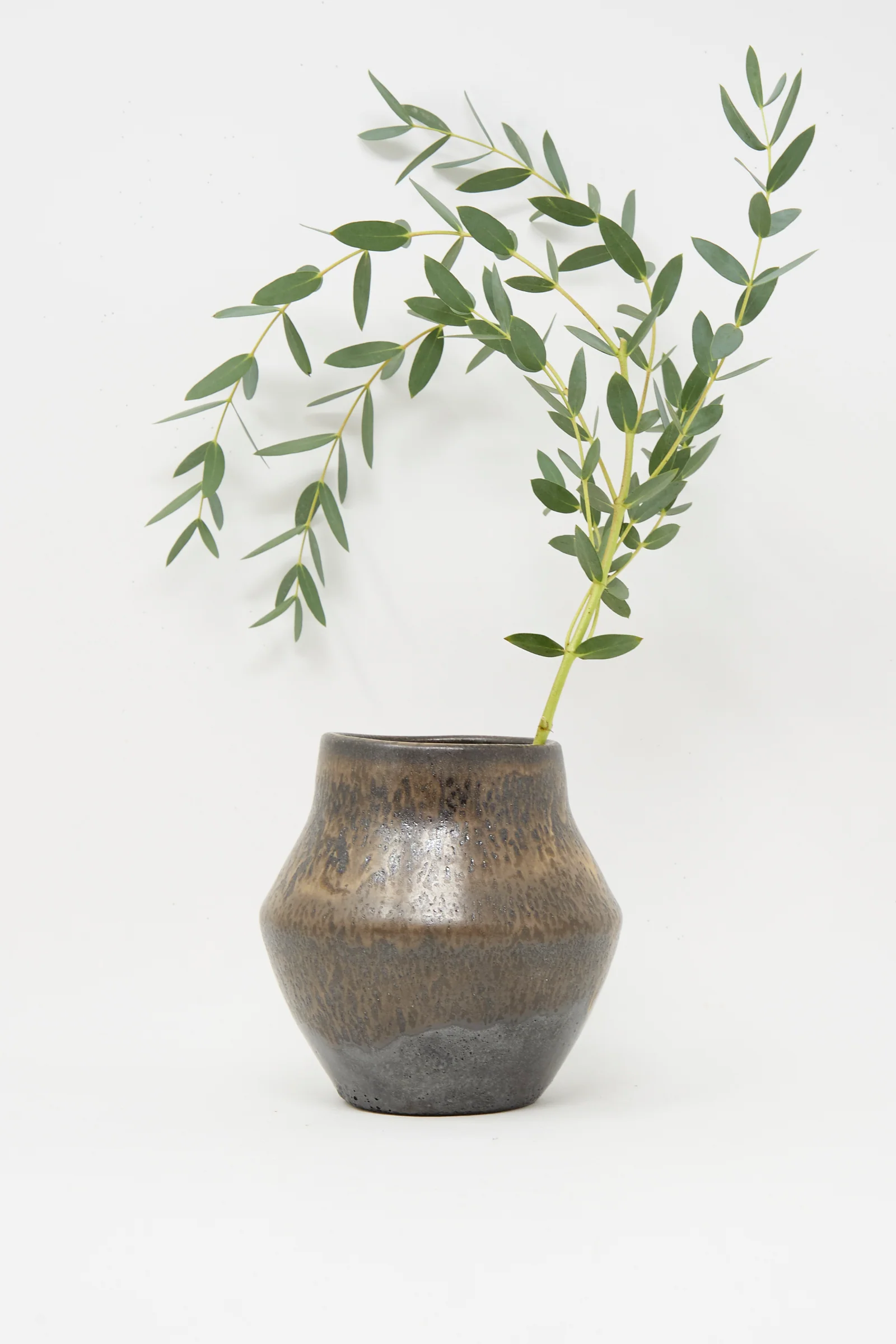 Small Sap Vase in Black I - Image 3