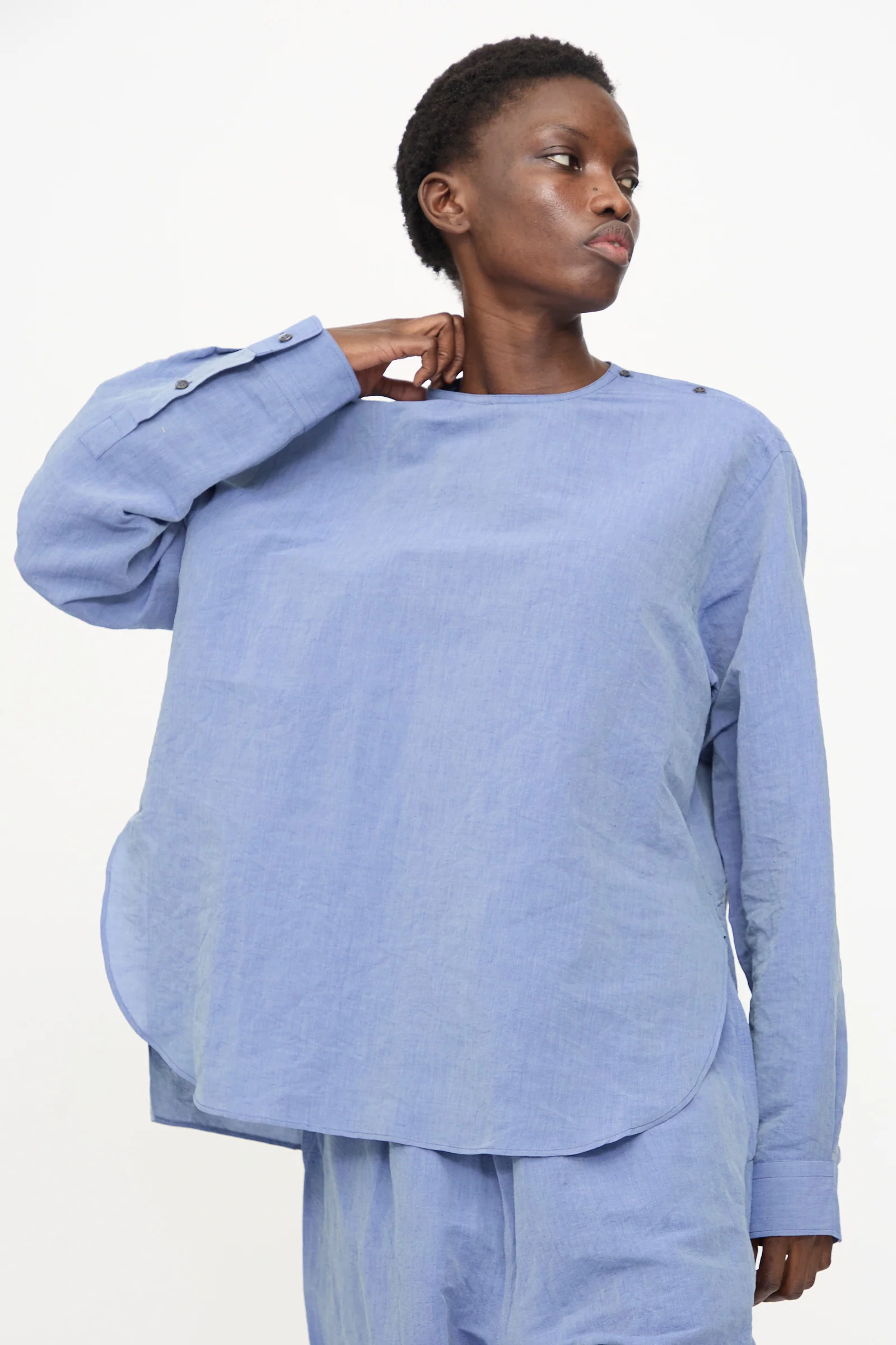 Barel Crewneck in Blue Jeans - Image 5