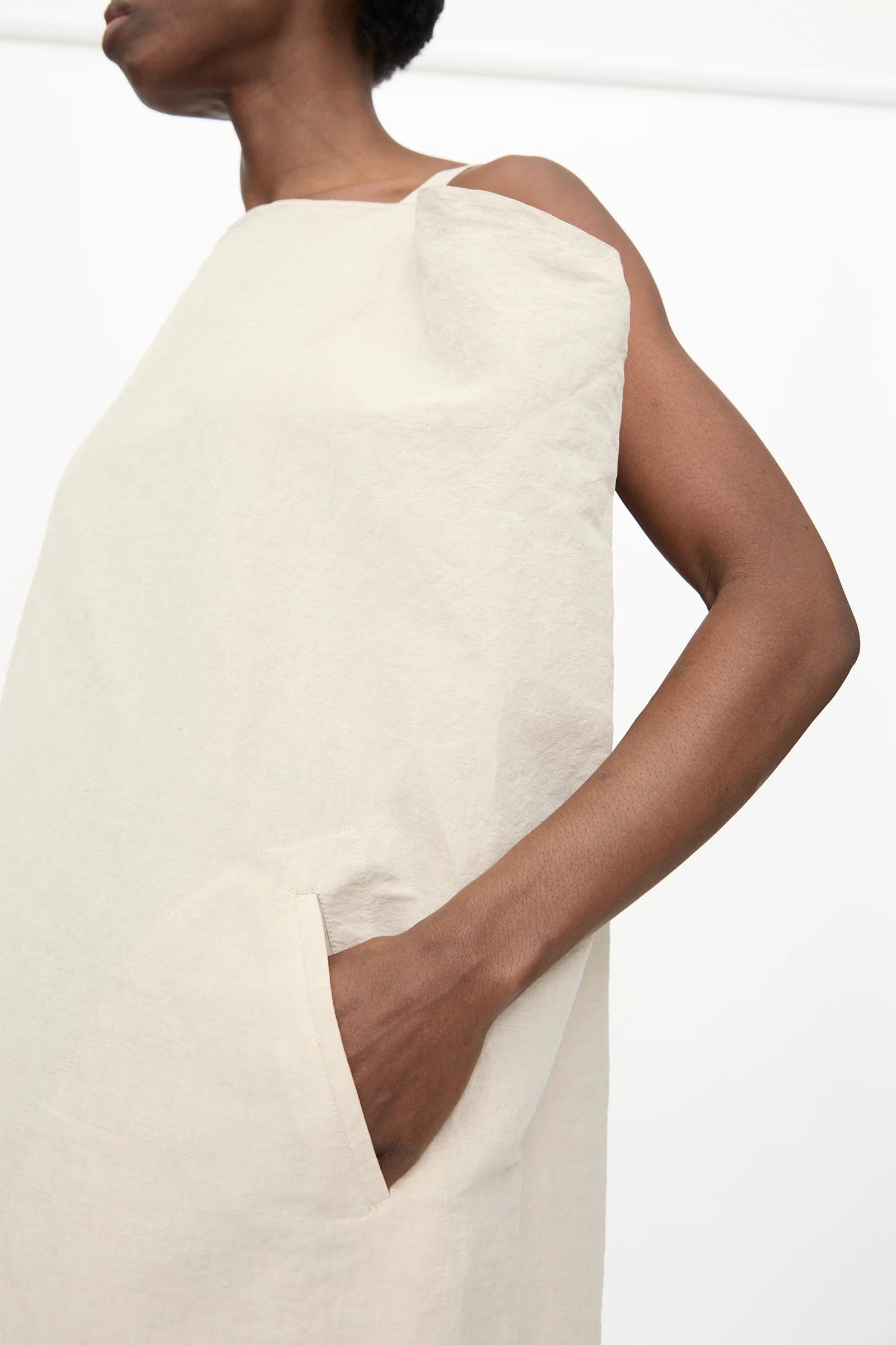 Linen Cotton Dele Dress in Natural - Image 5