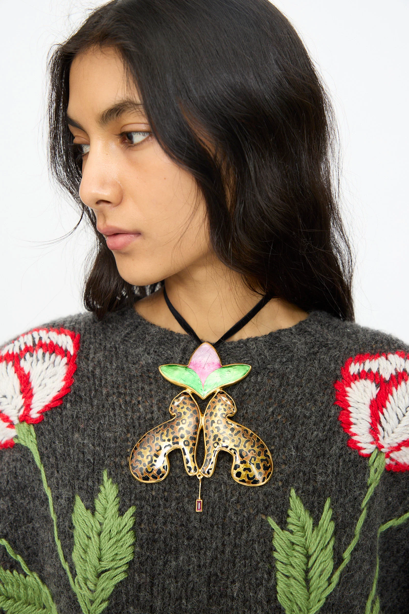 Leopard and Flower Pendant - Image 4