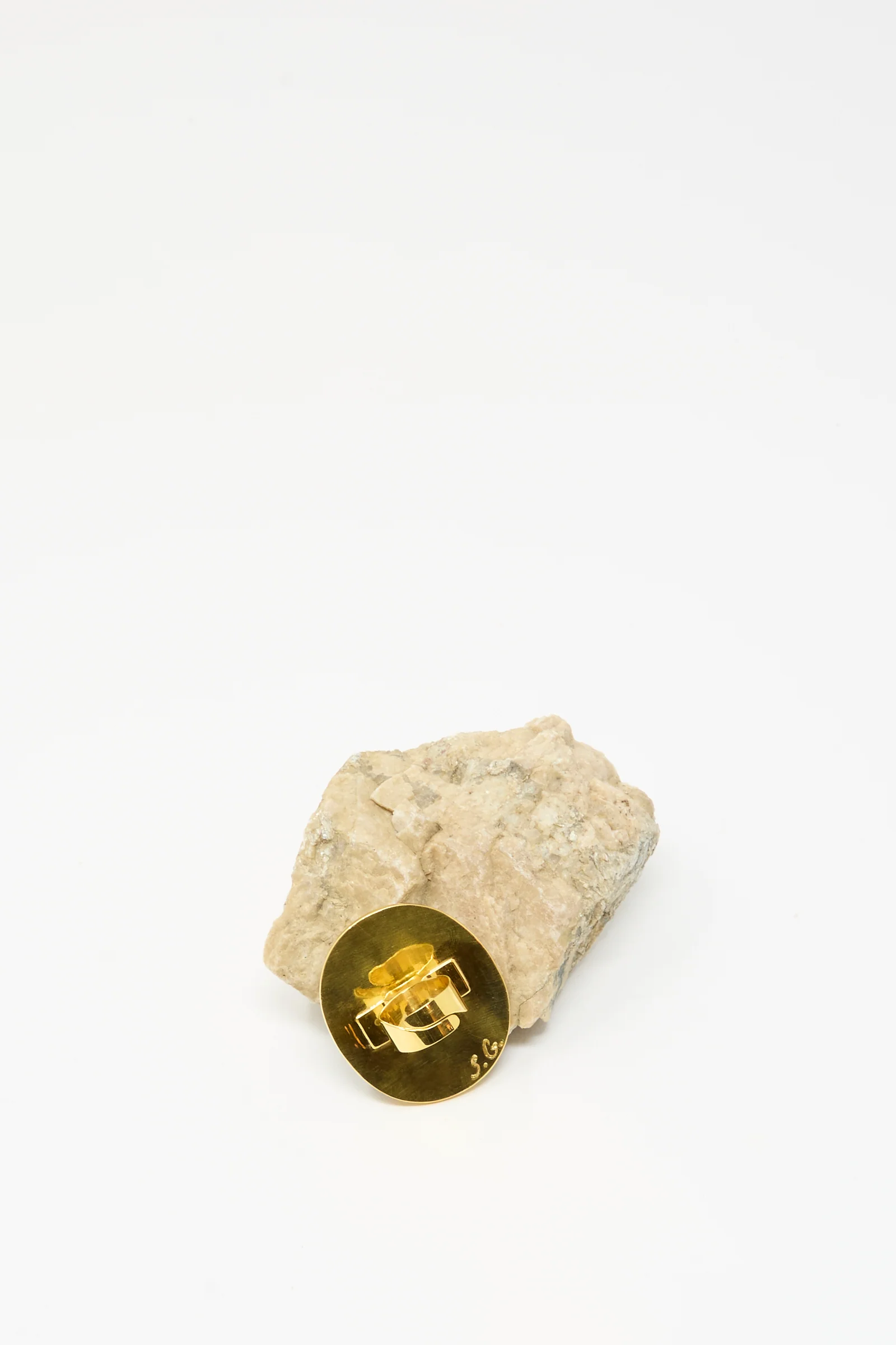 Oval Ring in Black with Pink Flower - Image 3